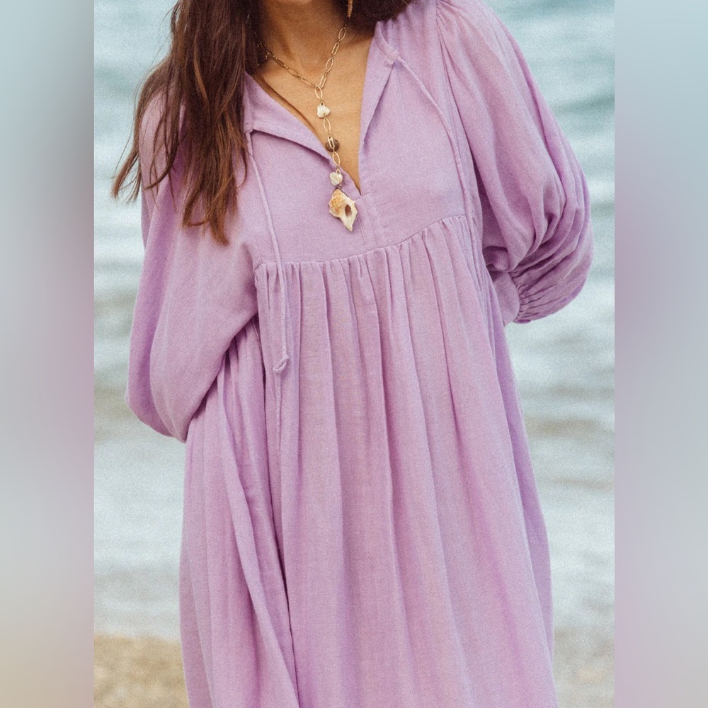 Daughters of India Kyra Midi Dress in Lilac
Gauze - Picture 8 of 13